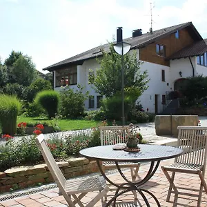 Ferienhof Adambauer Landhaus